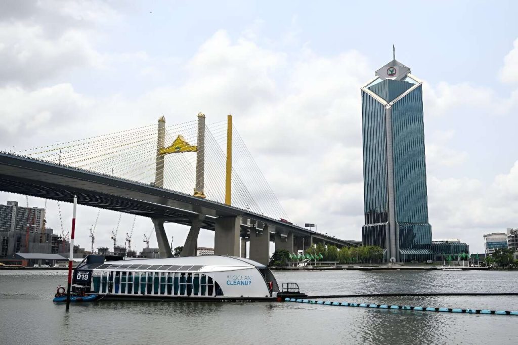 Plastic interceptors in Bangkok